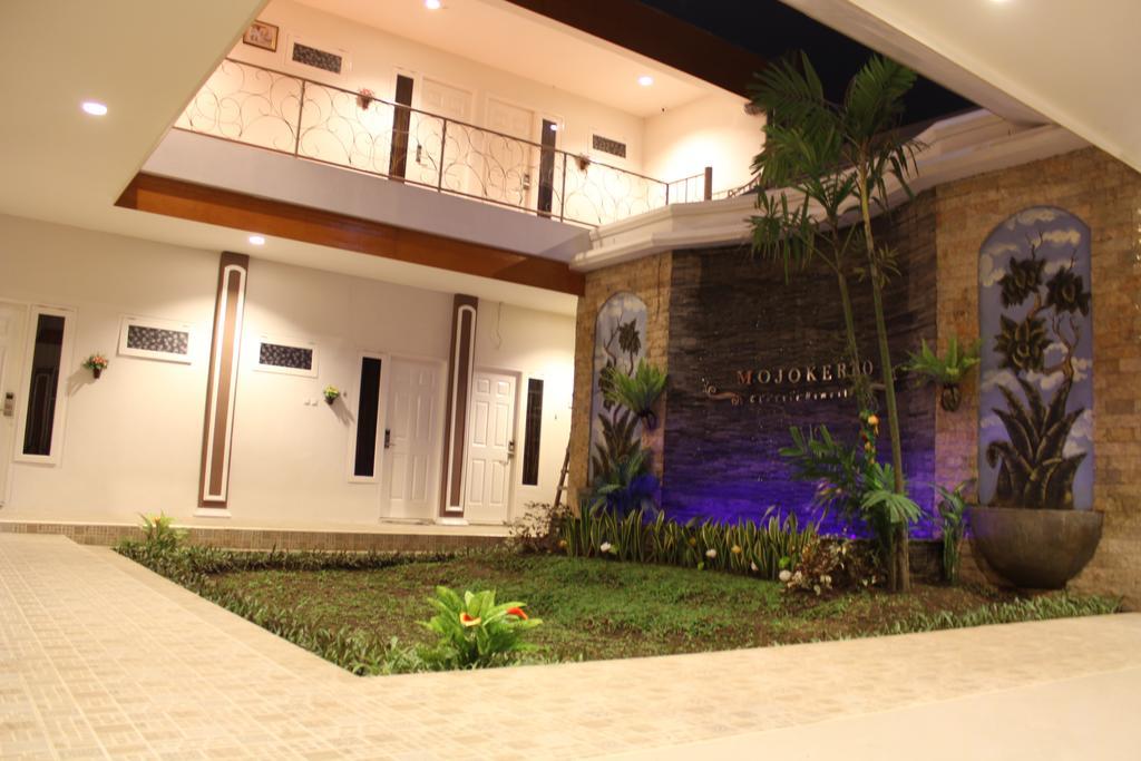 Mojokerto Classic Homestay Exterior photo