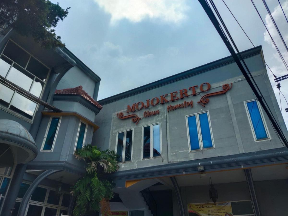 Mojokerto Classic Homestay Exterior photo
