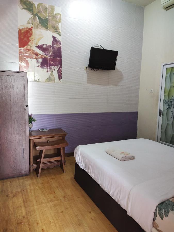 Mojokerto Classic Homestay Exterior photo